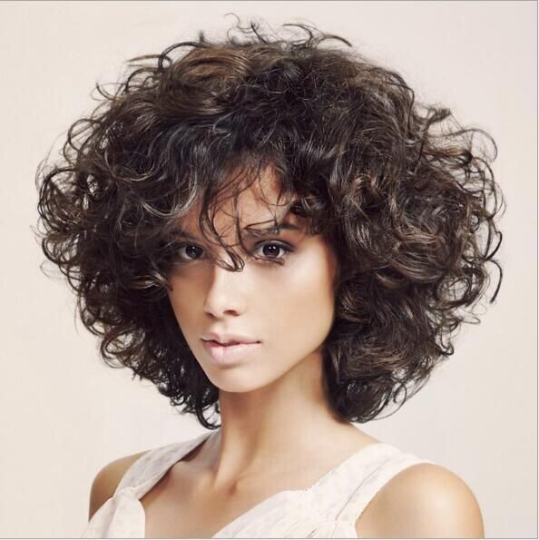 Coiffure afro naturelle