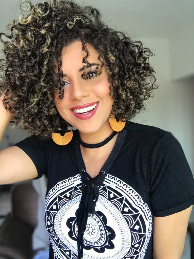 Cheveux frisés naturels
