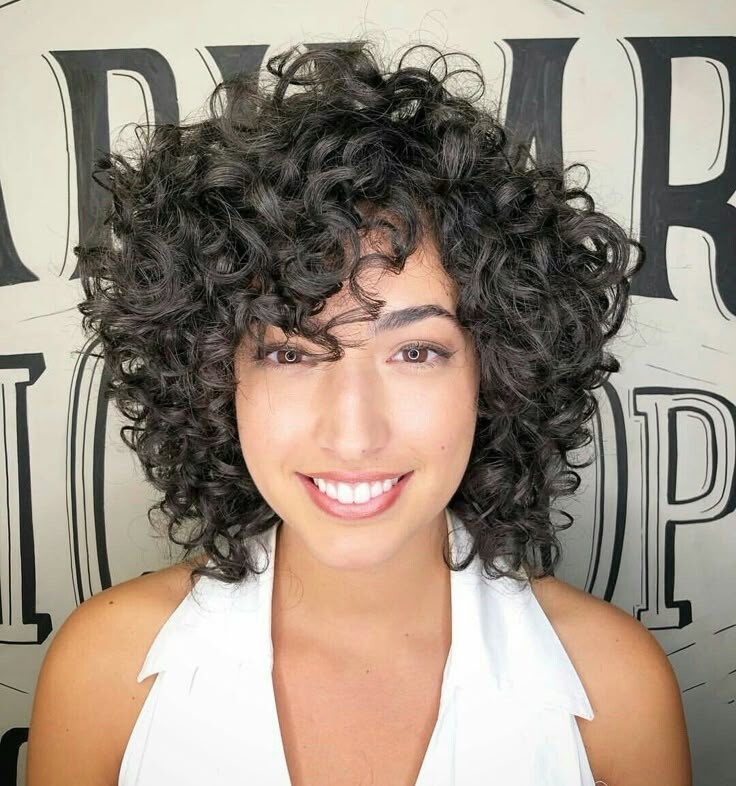 Coiffure afro naturelle