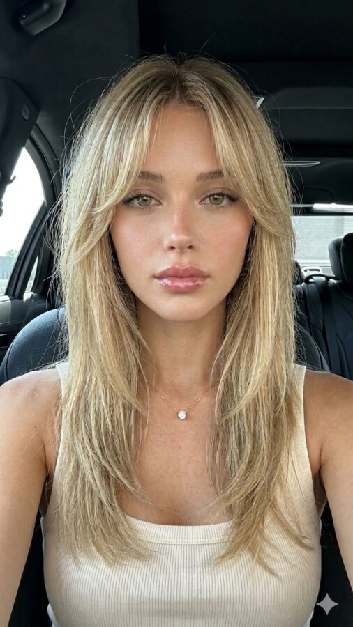 Style tendance cheveux mi long