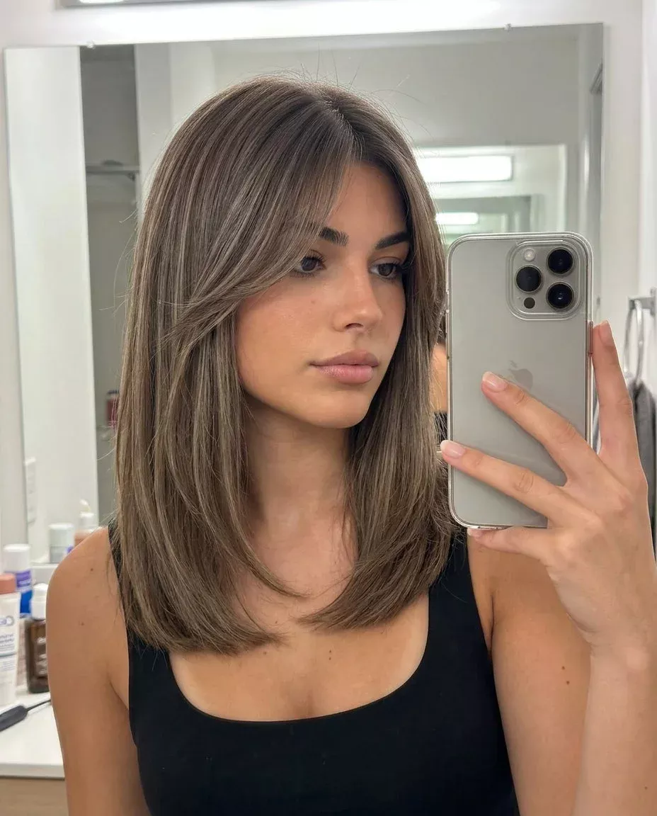 Coupe mi long moderne