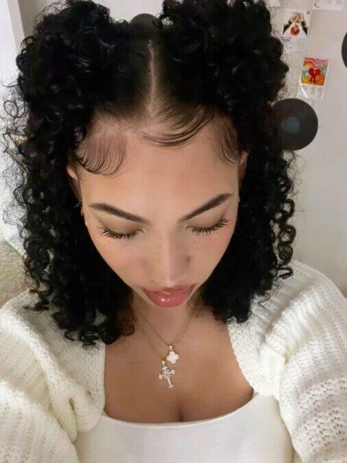 Coiffure cheveux bouclés court : Styles modernes et faciles à entretenir