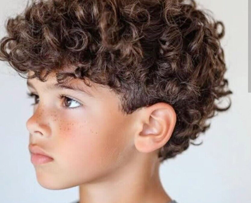 Coupe cheveux garçon : Styles pour les jeunes